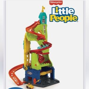 Fisher Price Little People Sit & Stand Skyway Wheelies Race Track W/2 Cars